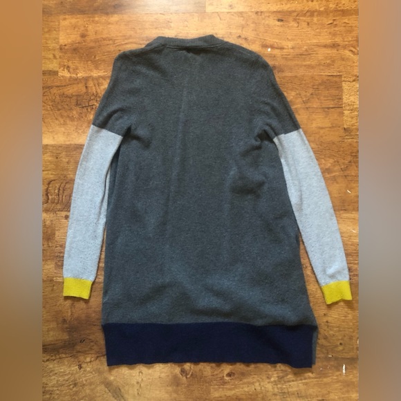 Reitmans: Colour-Block Cardigan - Picture 2 of 3